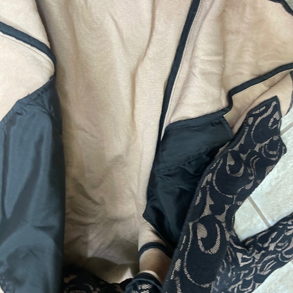 CAbi Limited Edition Arabesque Lace Jacket Size XL EXTRA LARGE -Cheapchicplus - Picture 9 of 9